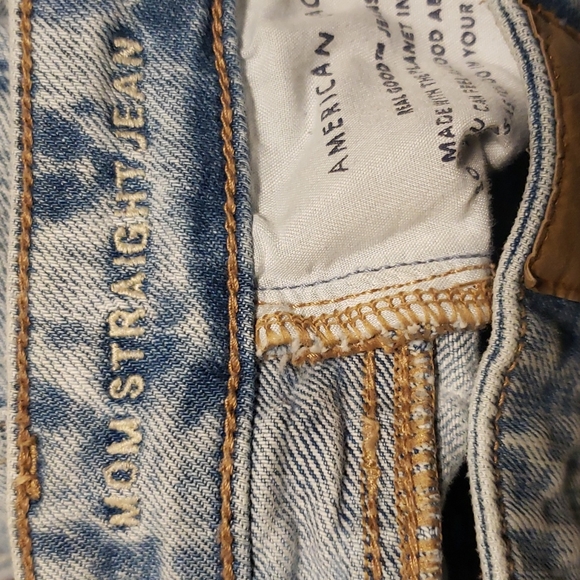 American Eagle Mom Jeans - Picture 9 of 9